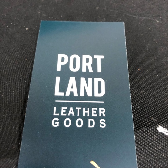 Portland Leather Goods Metro Crossbody Bag - Picture 12 of 12